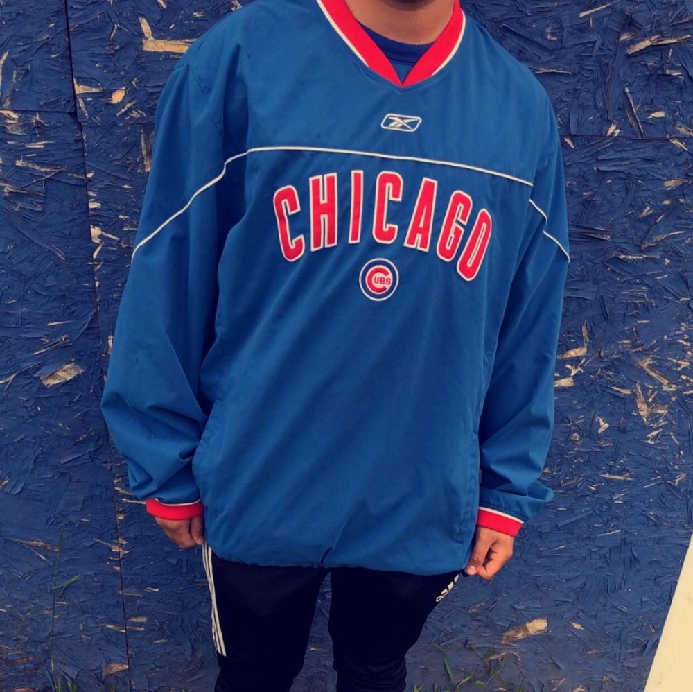 I am selling a chicago cubs pullover by Reebok